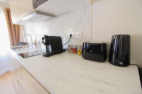 Coffee/tea facilities, Kitchen or kitchenette, toaster