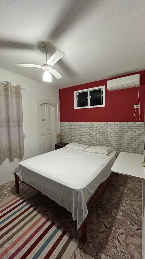 Suíte privativa ar condicionado Bed and Breakfast in State of Rio de Janeiro