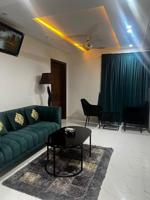 Cozy Nest Apartment in Lahore