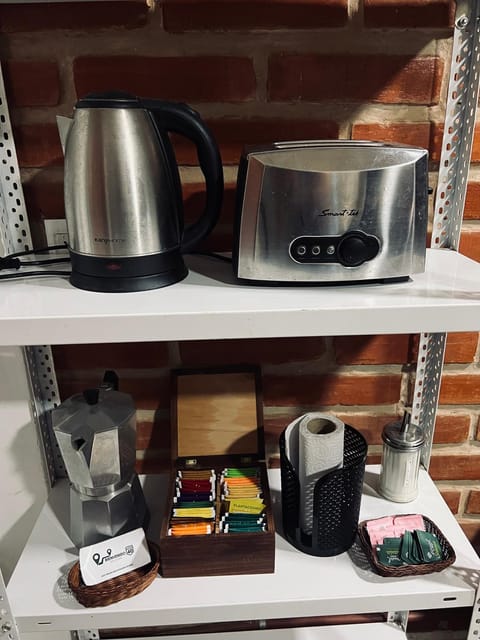 Coffee/tea facilities, Kitchen or kitchenette, toaster