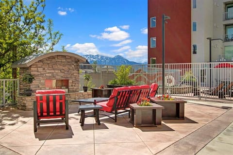 Patio, View (from property/room), Balcony/Terrace, Mountain view