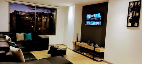 Communal lounge/ TV room, TV and multimedia, Living room