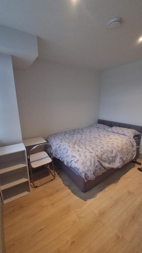 A Stylish New Build Studio Flat in Uxbridge London Apartment in Uxbridge