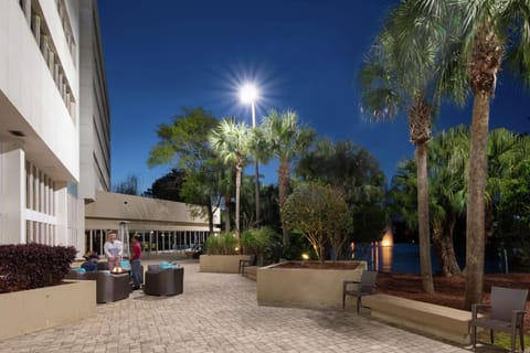 DoubleTree by Hilton Hotel Jacksonville Airport Hotel in Jacksonville