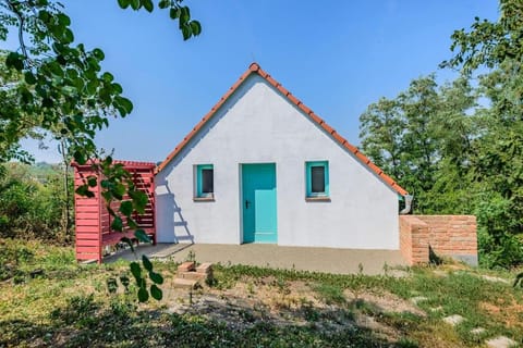 Property building, Garden view