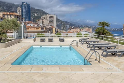 Pool view, Swimming pool, sunbed