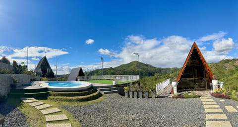 Mountain view, Pool view, Swimming pool