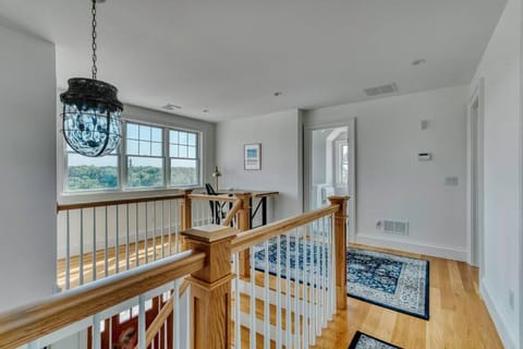 Oceanfront Beach House 4 Bdrms Available September 1st to 9th Casa in Sandwich