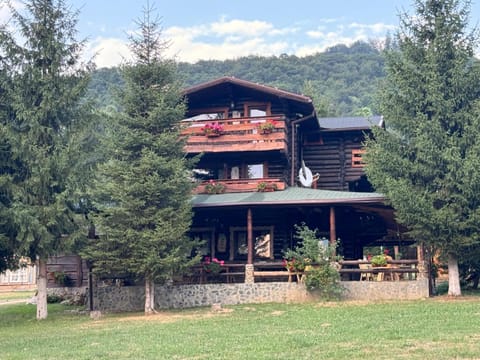 Vraja Padurii House in Brașov County