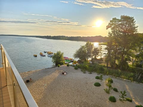 Day, Natural landscape, Beach, Lake view, Sunset