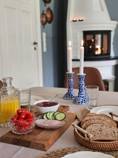 Dining area, Food, Breakfast, Drinks