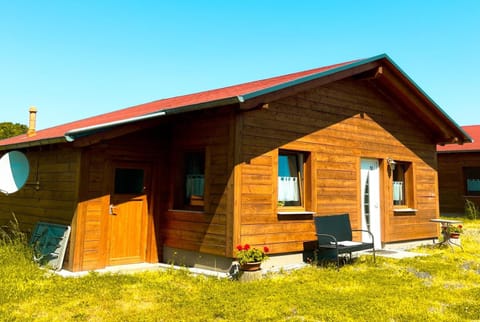 Property building, Day, Garden, Garden view