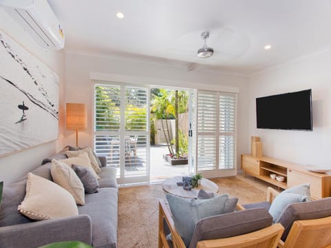 Noosa Parade Townhouse w/ Terrace by Stay Noosa House in Noosa Heads