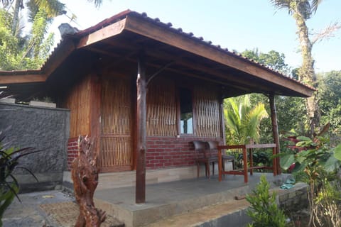 Farmstay Eco Villa Apartment in East Selemadeg