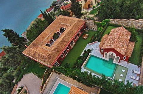 Property building, Natural landscape, Bird's eye view, Swimming pool