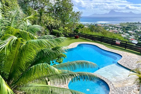 Sea view, Swimming pool