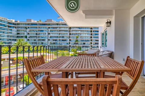 3BR Condo with Private Balcony - Pool - Marina Apartment in Puerto Vallarta