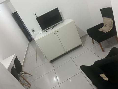 London Victoria Cond 2 Apartment in Campo Grande