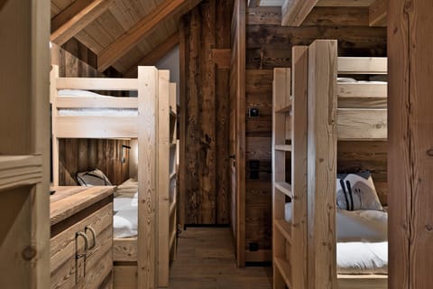 Bed, Photo of the whole room, Bedroom, bunk bed