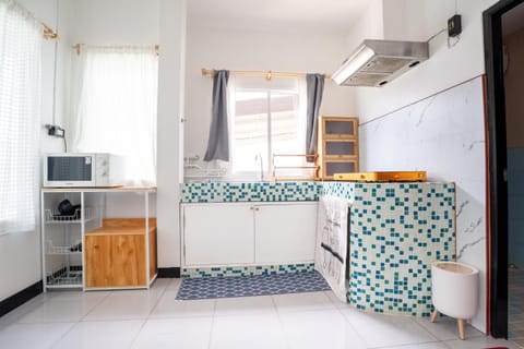 Kitchen or kitchenette, stove
