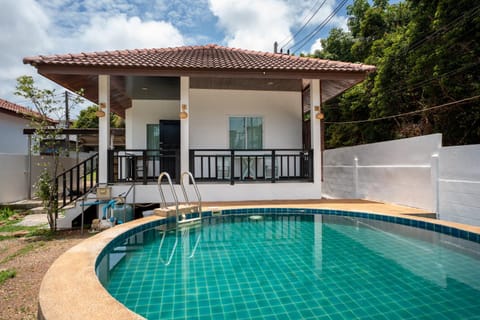 Patio, Pool view, Swimming pool