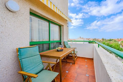 Day, View (from property/room), Balcony/Terrace, Seating area, Dining area