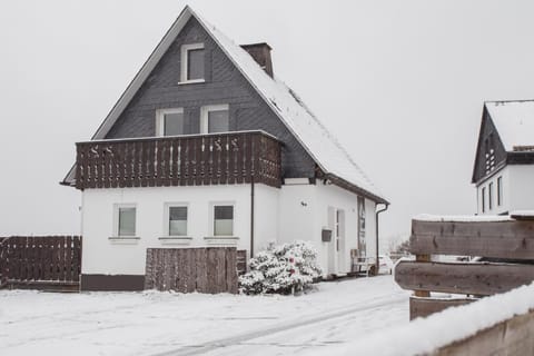 Property building, Winter