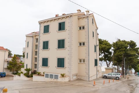 Apartments Barbara Sutivan Condo in Split-Dalmatia County
