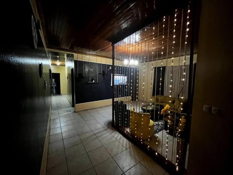 Spacious 2BR Roadside Apartment Apartment in Yaoundé