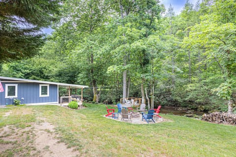 Hungry Creek Cabin Haus in Hendersonville