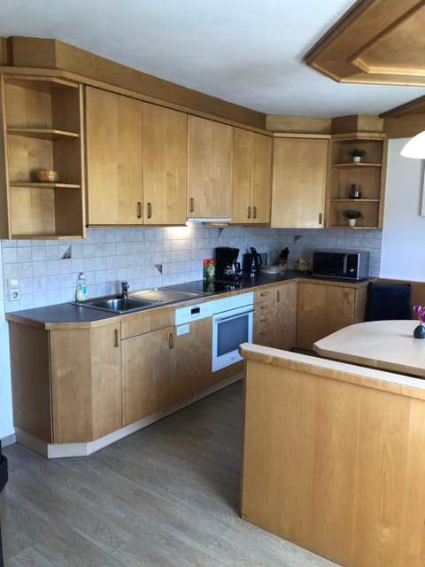 Coffee/tea facilities, Kitchen or kitchenette