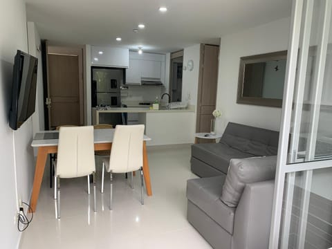 Kitchen or kitchenette, Seating area