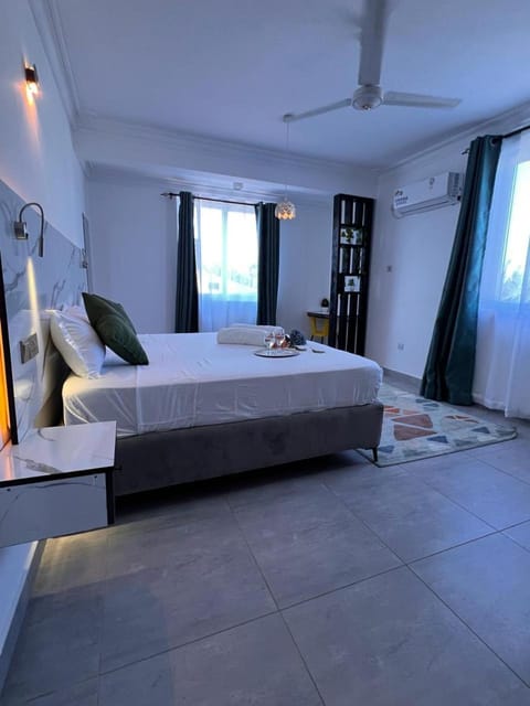 Vibrant Calmness Bed and Breakfast in Mombasa