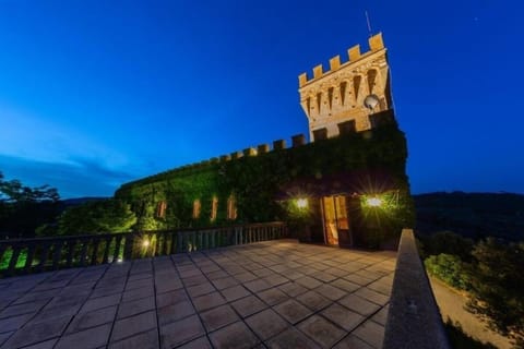 Property building, Balcony/Terrace