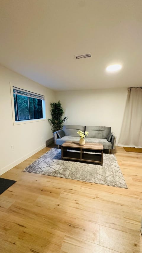 Cozy Residence Apartamento in Langley