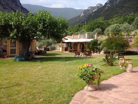 Country House Felicia Apartamento in Campania