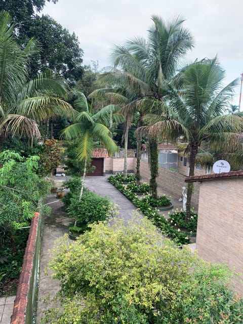 Casa Boraceia com piscina e quintal amplo House in Bertioga