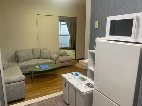 イーストトレジャー201 Apartment in Osaka