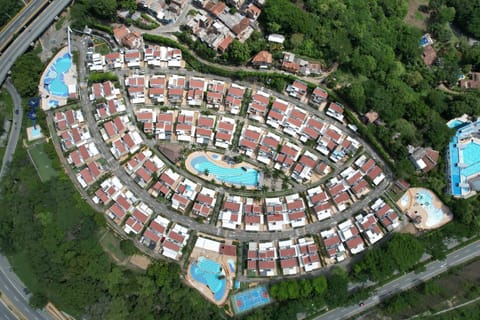 Bird's eye view, Swimming pool