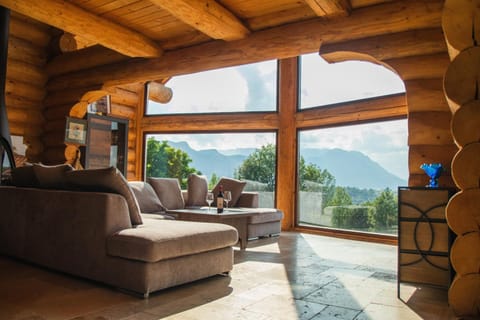 Balcony/Terrace, Seating area, Mountain view