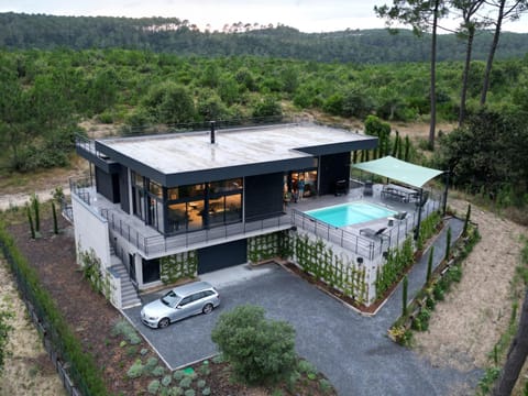 Bird's eye view, Pool view, Swimming pool, Parking