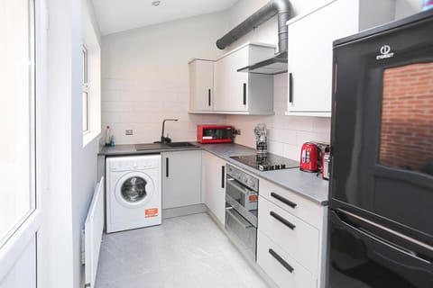 Stylish 3bed House - Near City Centre Free Parking House in Belfast