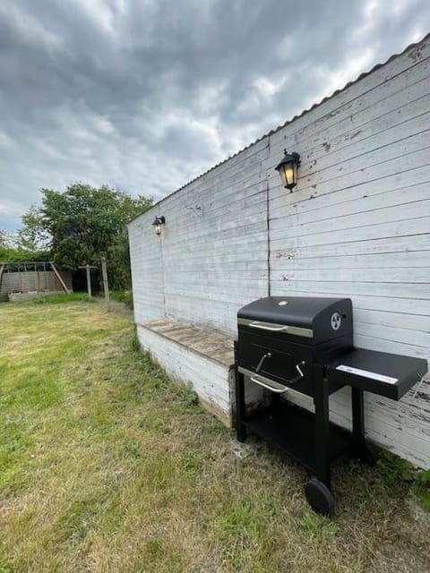 Day, BBQ facilities, Garden, Garden, Evening entertainment, Garden view