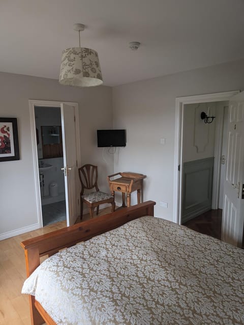 Clare House Bed & Breakfast Bed and Breakfast in Ballycastle