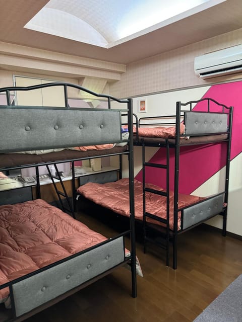 Photo of the whole room, bunk bed