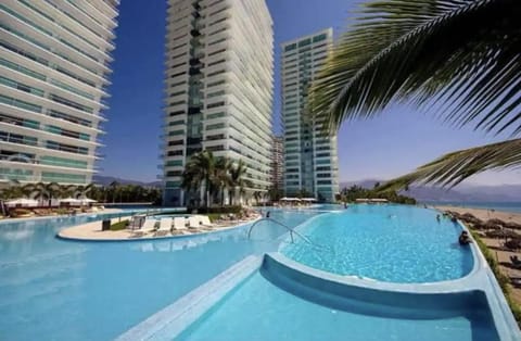 Balcony/Terrace, Diving