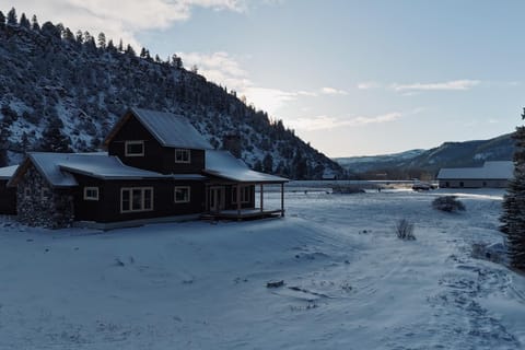 Pine Croft on the Rio Grande House in South Fork