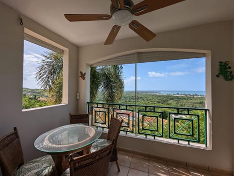 Day, View (from property/room), Balcony/Terrace, Dining area