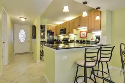 Darling condo with panoramic views of the Atlantic Ocean condo Appartement in Upper Matecumbe Key