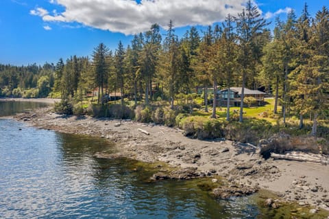 Waterfront San Juan Casa in San Juan Island